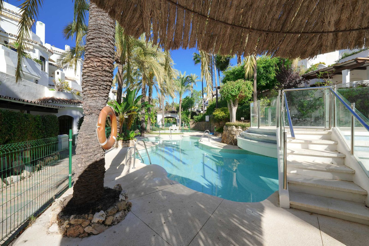 Tussenverdieping Appartement in Elviria-48