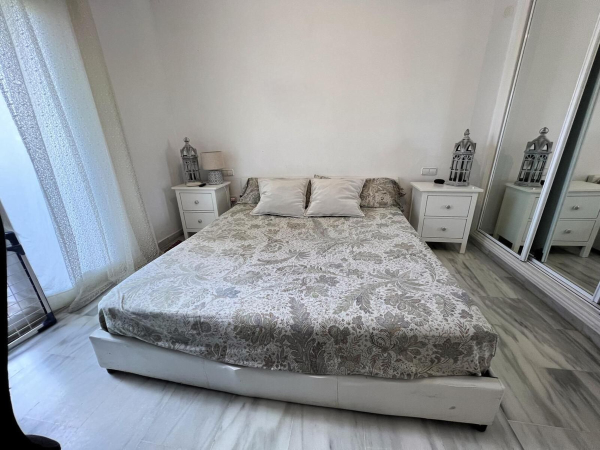 Apartment for sale in Marbella | 2 bedrooms H4802284