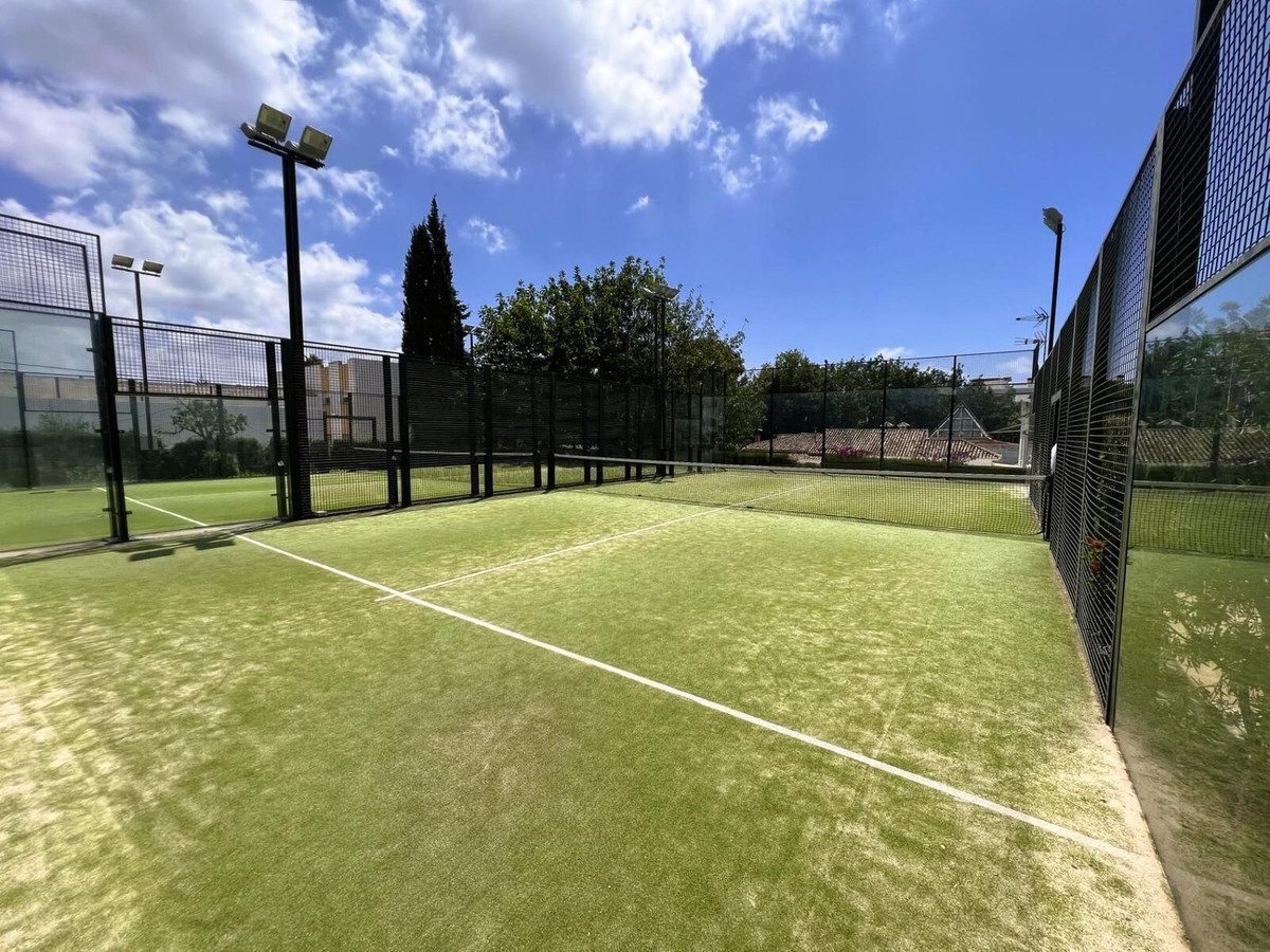 Apartment for sale in Marbella | 2 bedrooms H4802284