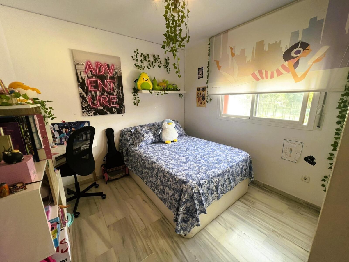Apartment for sale in Marbella | 2 bedrooms H4802284