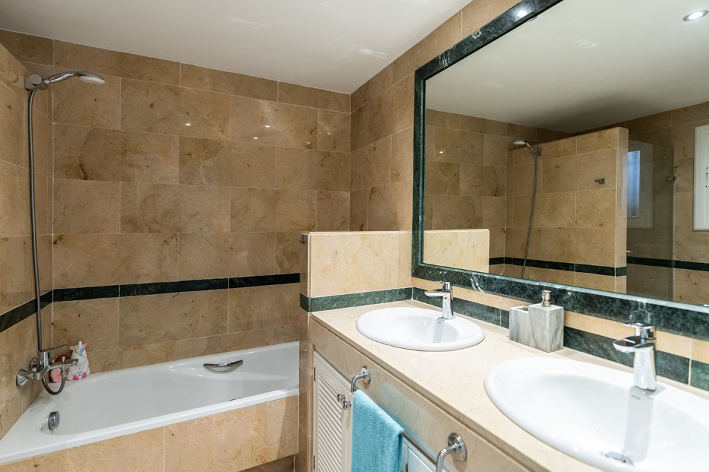 Appartement te koop in Marbella | 3 slaapkamers H4887376