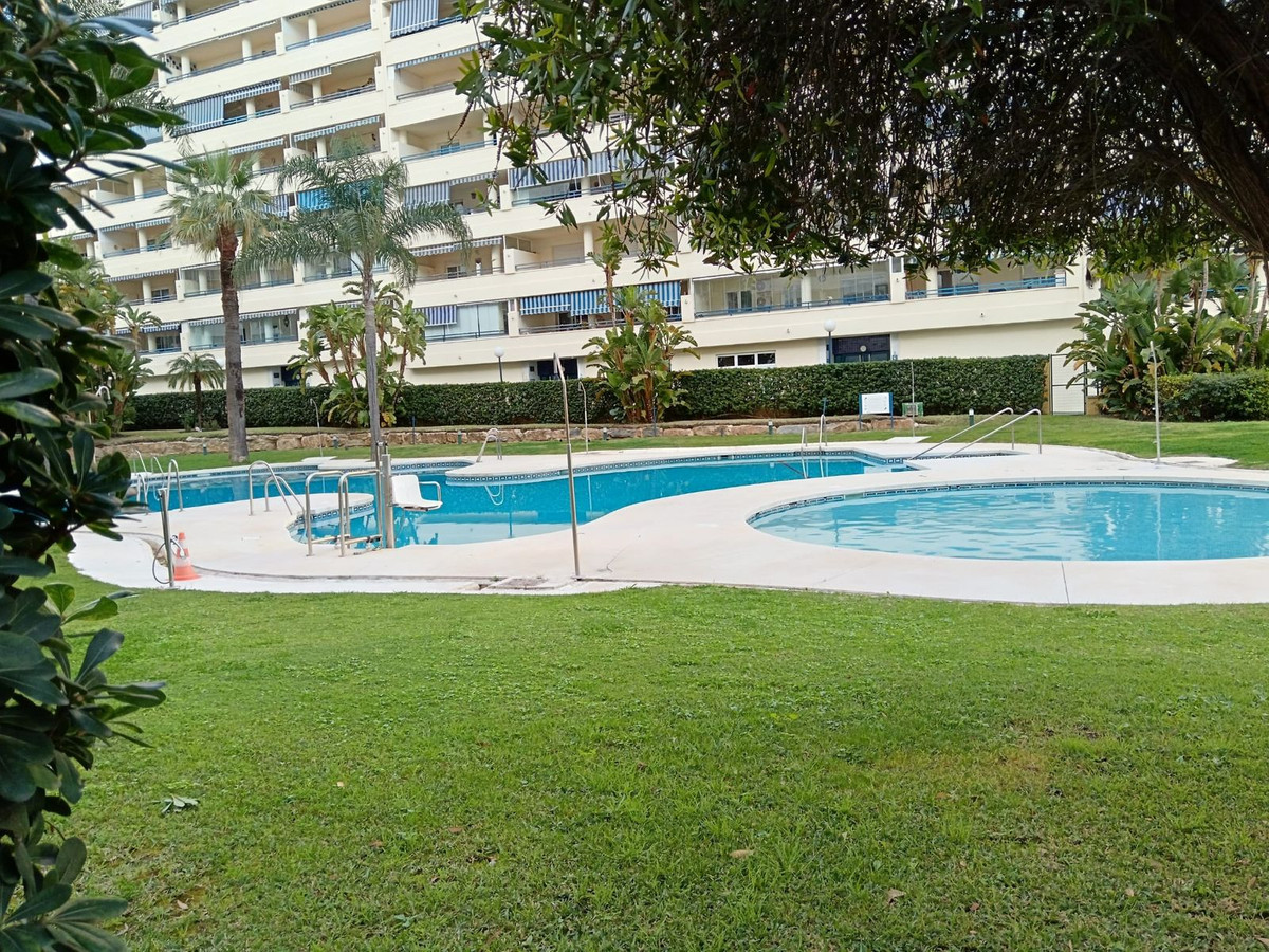Apartment te koop in Marbella | 2 slaapkamers H4950766