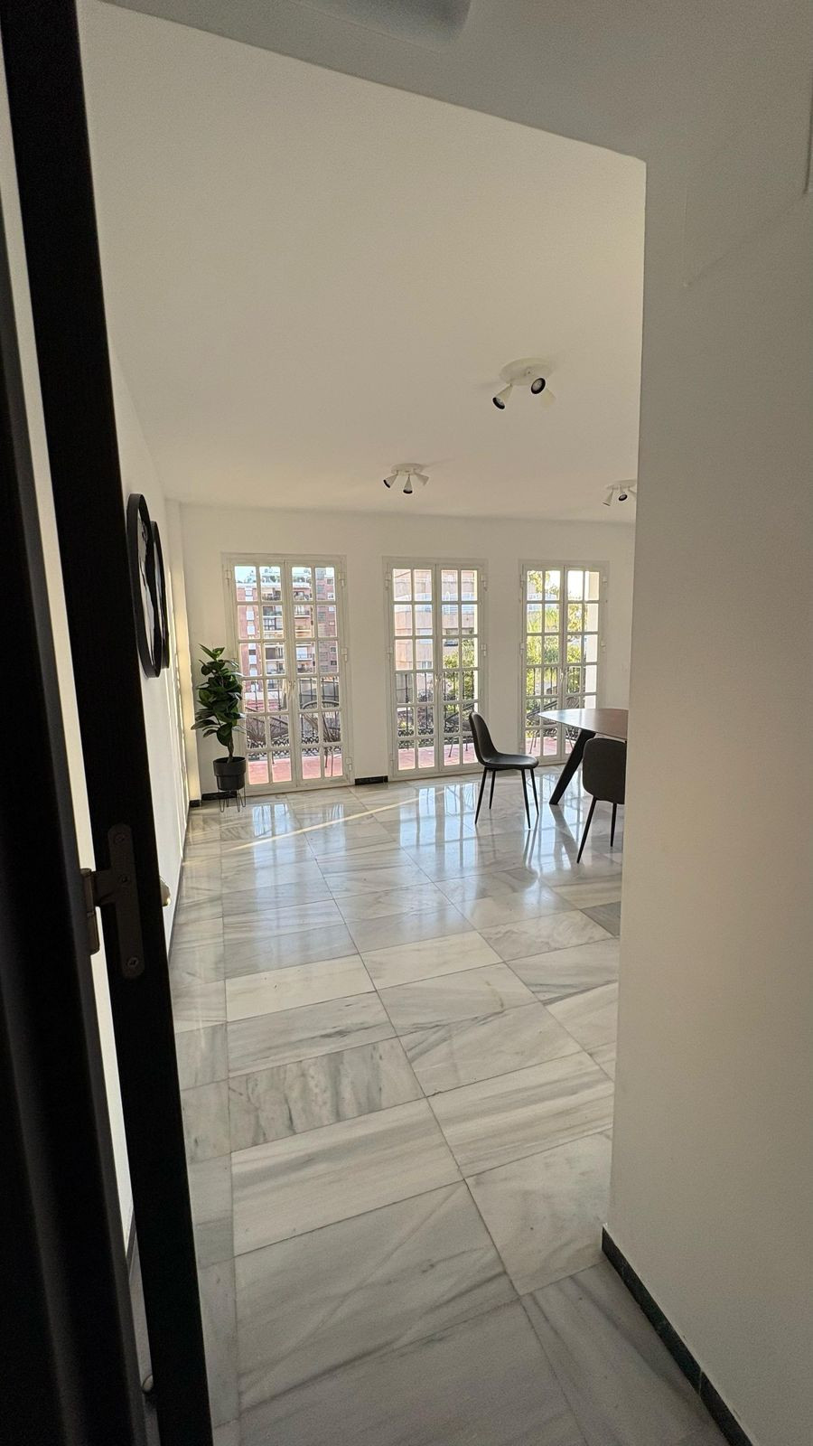 Tussenverdieping Appartement in Marbella-5