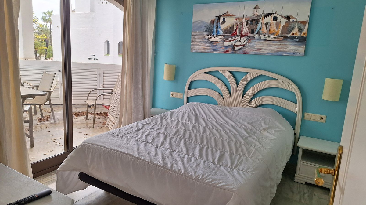 Tussenverdieping Appartement in Elviria-4