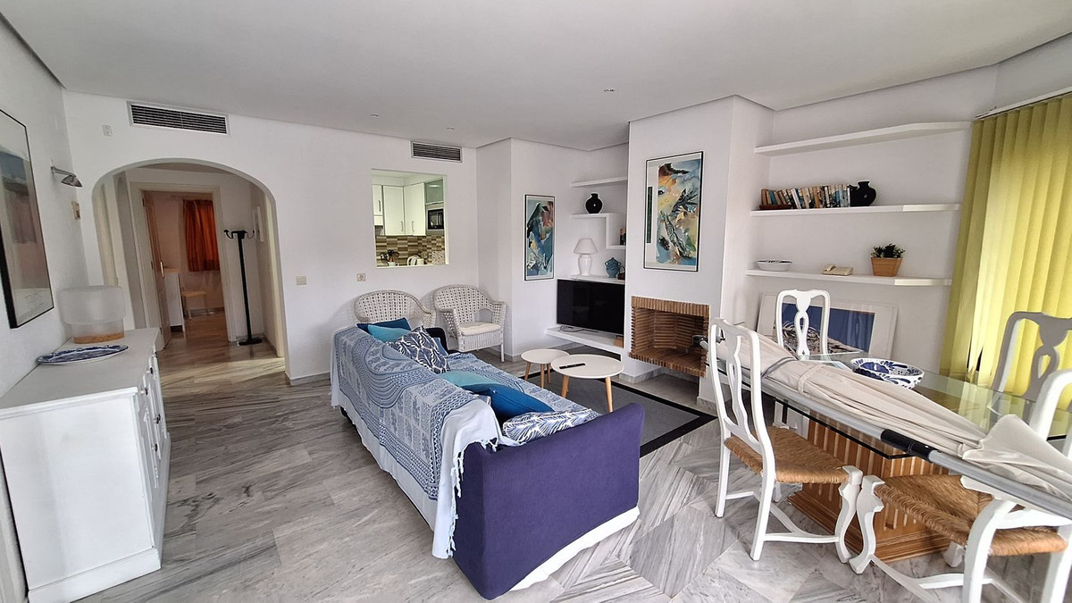 Tussenverdieping Appartement in Elviria-6