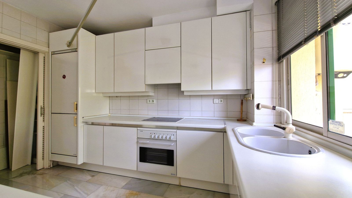 Penthouse te koop in Marbella | 4 slaapkamers H4990942