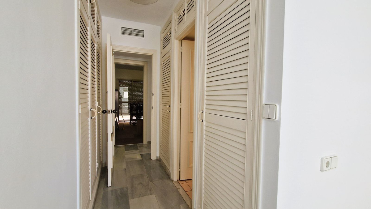 Penthouse te koop in Marbella | 4 slaapkamers H4990942