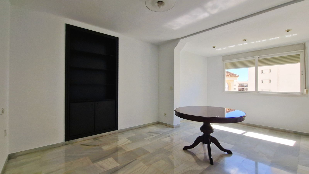 Penthouse te koop in Marbella | 4 slaapkamers H4990942