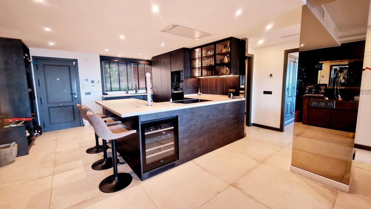 Appartement te koop in Marbella | 4 slaapkamers H4995283