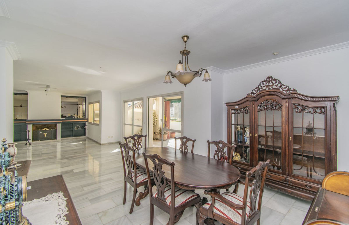 Penthouse te koop in Marbella | 4 slaapkamers H5004457