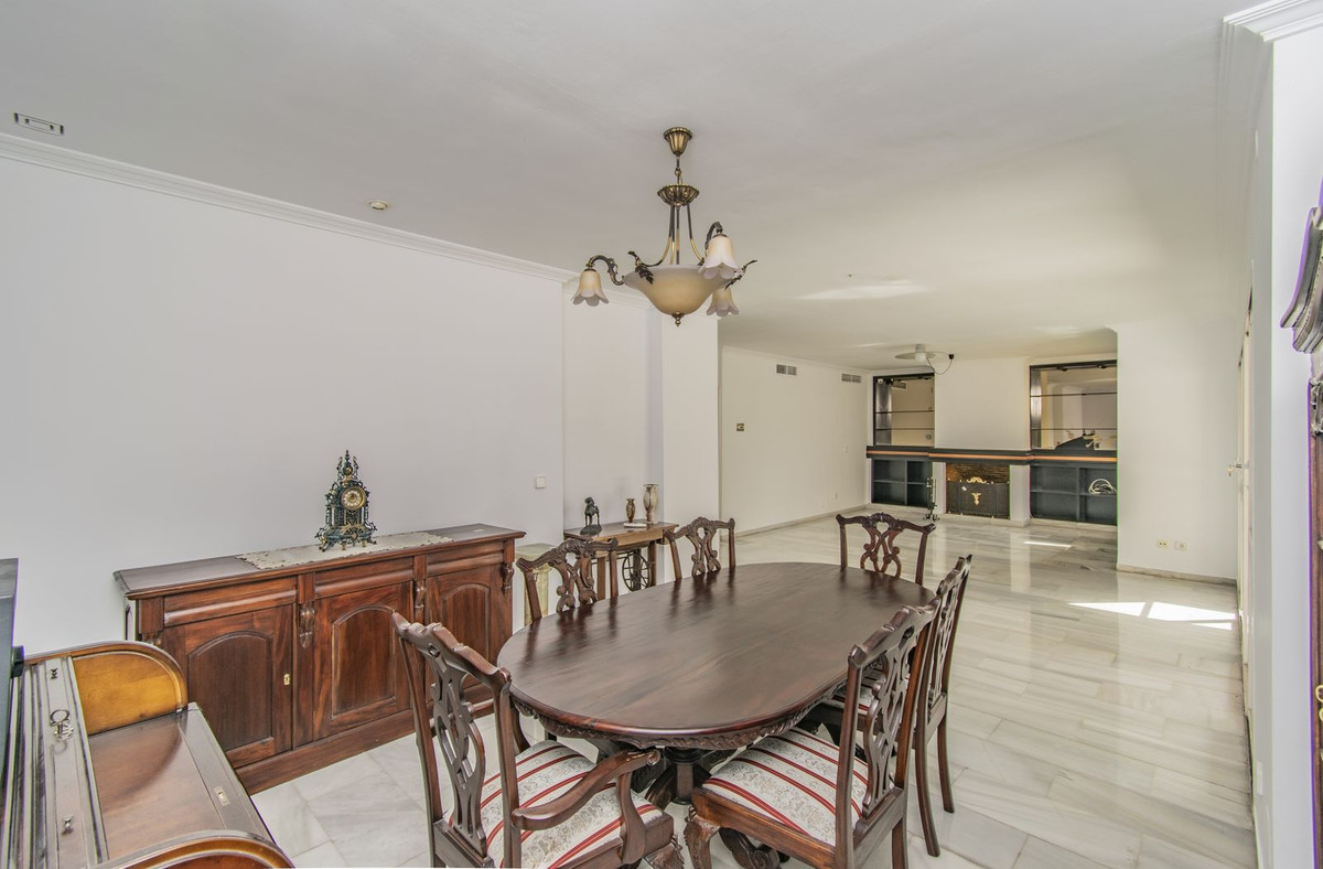 Penthouse te koop in Marbella | 4 slaapkamers H5004457