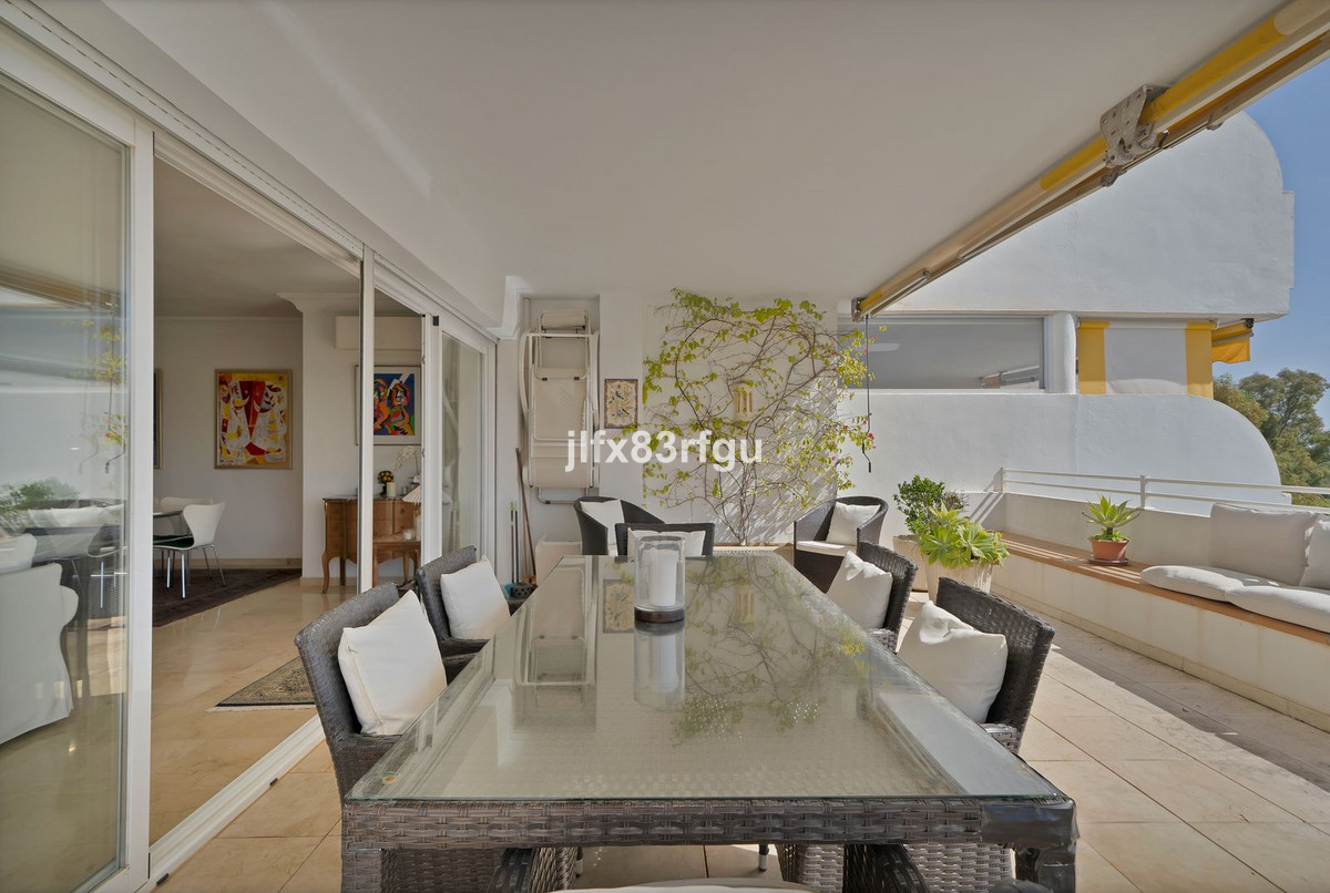 Tussenverdieping Appartement in Guadalmina Alta-11