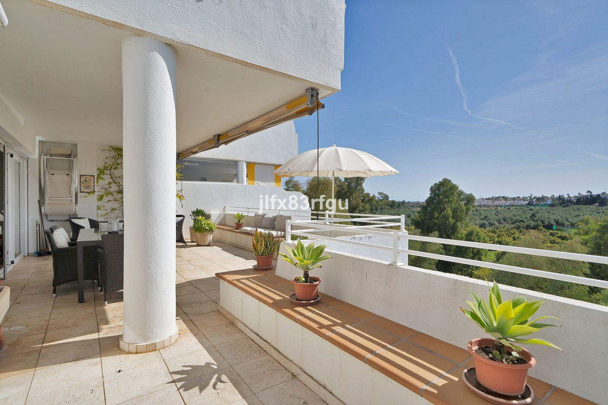 Tussenverdieping Appartement in Guadalmina Alta-13