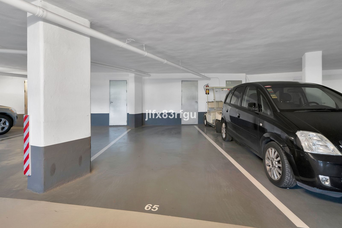 Tussenverdieping Appartement in Guadalmina Alta-23