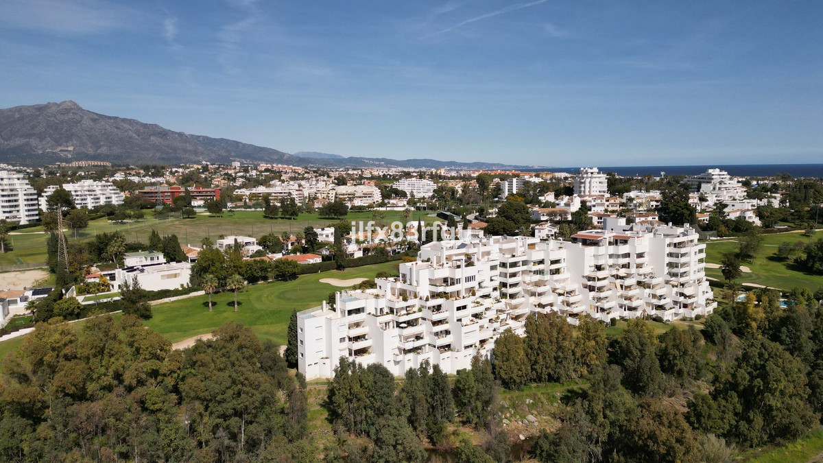 Tussenverdieping Appartement in Guadalmina Alta-3