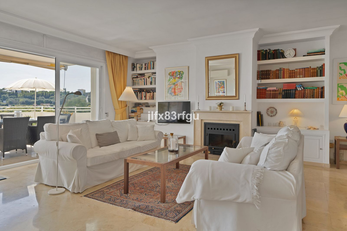 Tussenverdieping Appartement in Guadalmina Alta-8