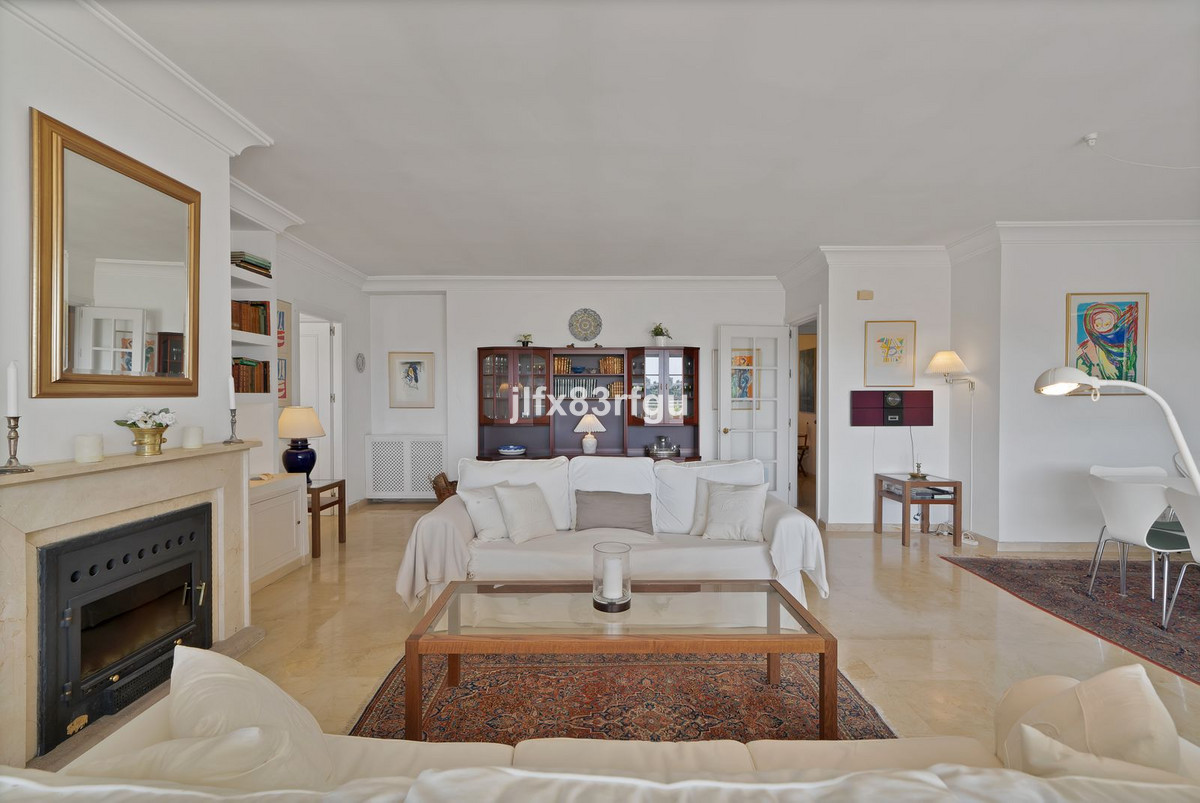 Tussenverdieping Appartement in Guadalmina Alta-9