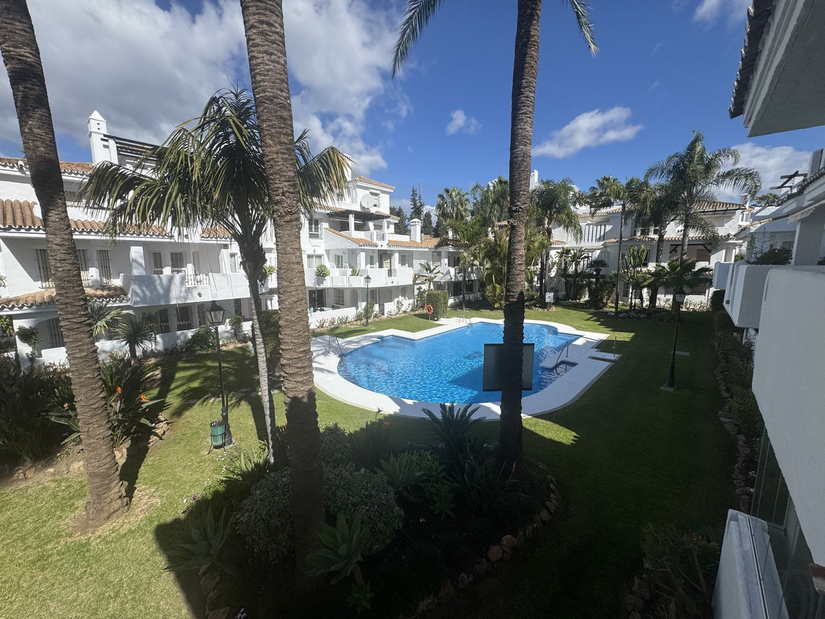 Tussenverdieping Appartement in Marbella-1