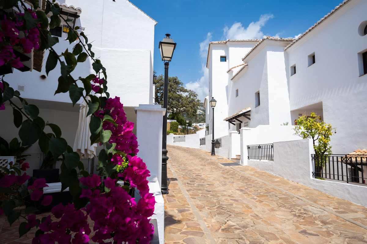 Appartement te koop in Altos de los Monteros | 4 slaapkamers H5024350
