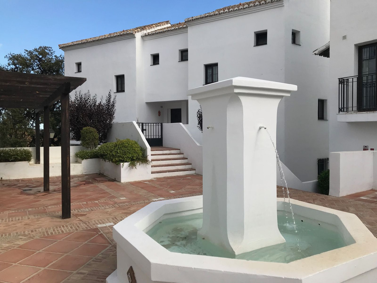 Appartement te koop in Altos de los Monteros | 4 slaapkamers H5024350