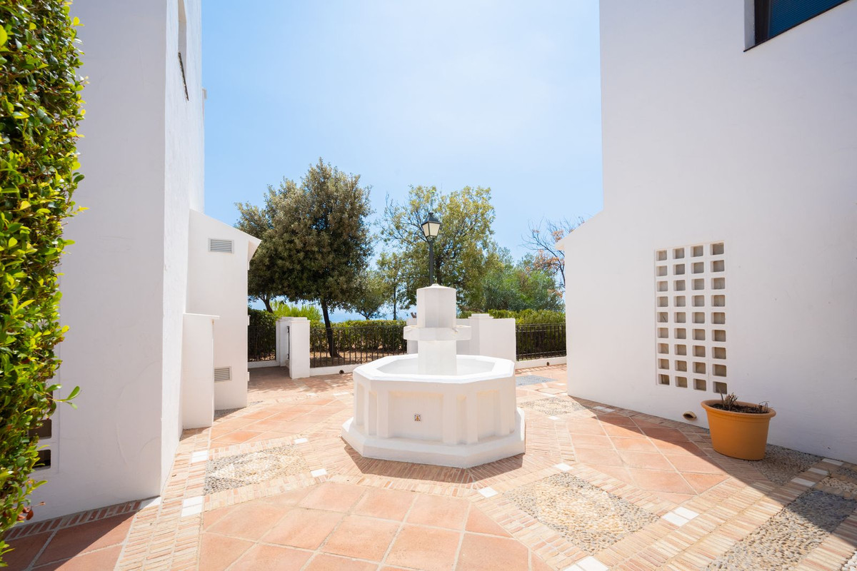 Appartement te koop in Altos de los Monteros | 4 slaapkamers H5024350