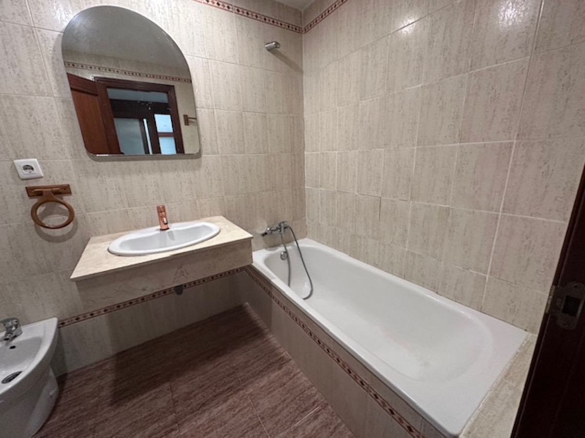 Appartement te koop in Marbella | 2 slaapkamers H5040307