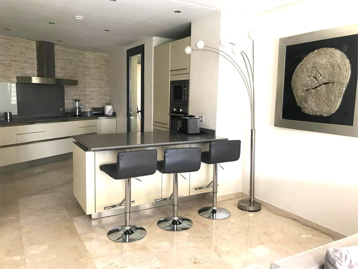 Appartement te koop in Marbella | 2 slaapkamers H5056534