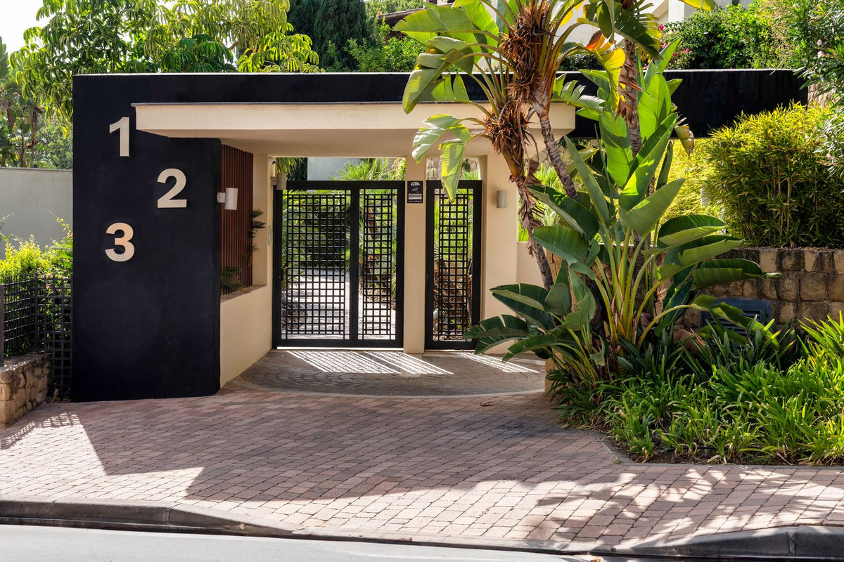 Appartement te koop in Marbella | 2 slaapkamers H5056534