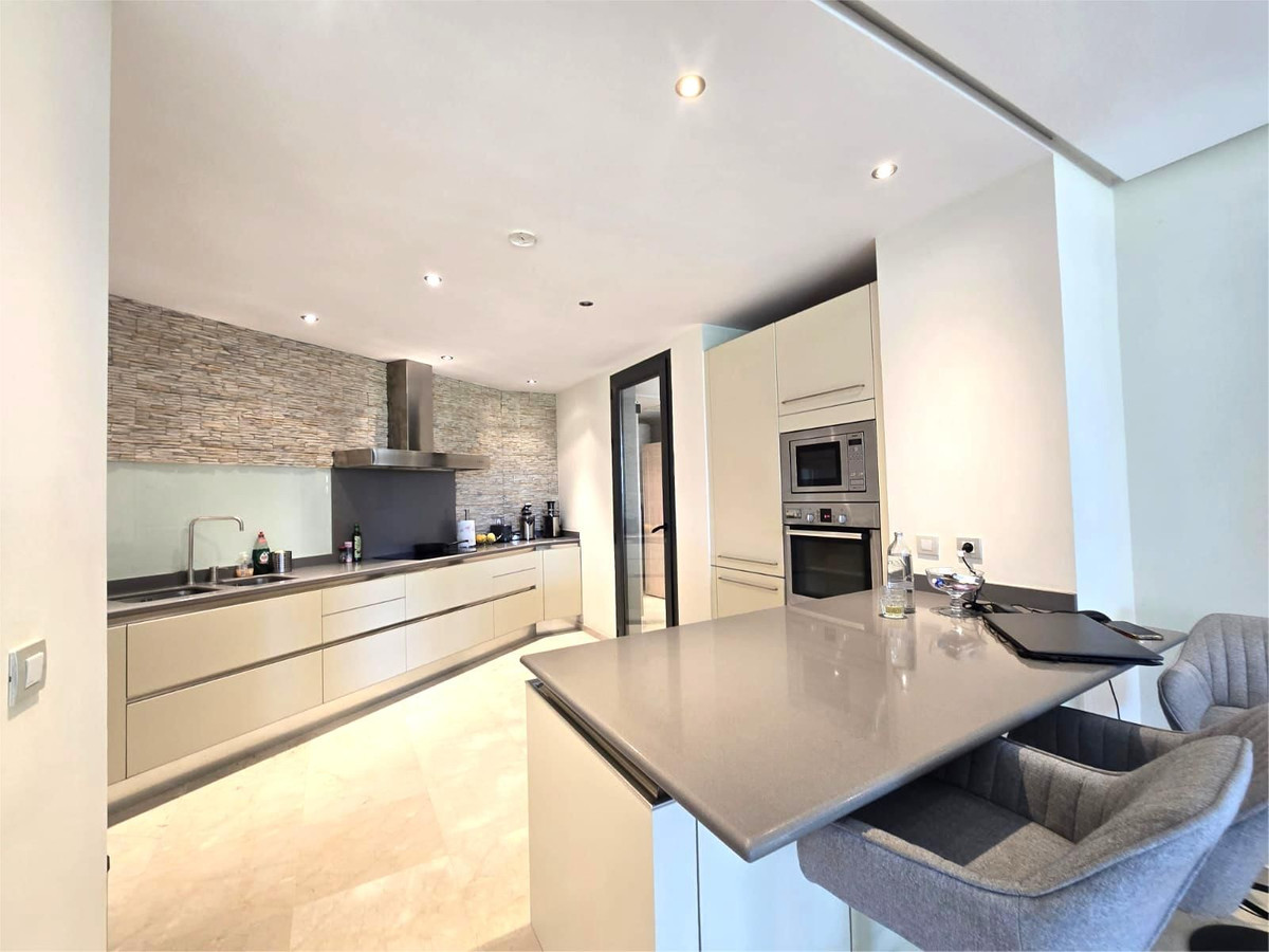 Appartement te koop in Marbella | 2 slaapkamers H5056534