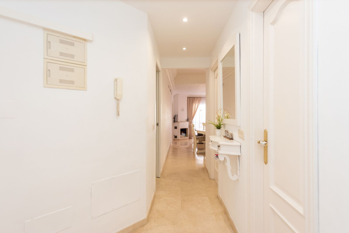 Appartement te koop in Marbella | 3 slaapkamers H5056615