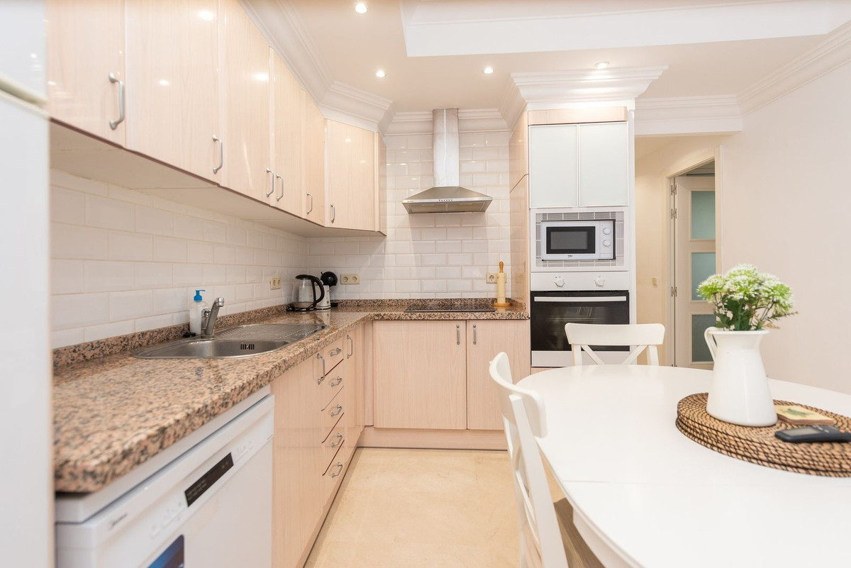 Appartement te koop in Marbella | 3 slaapkamers H5056615