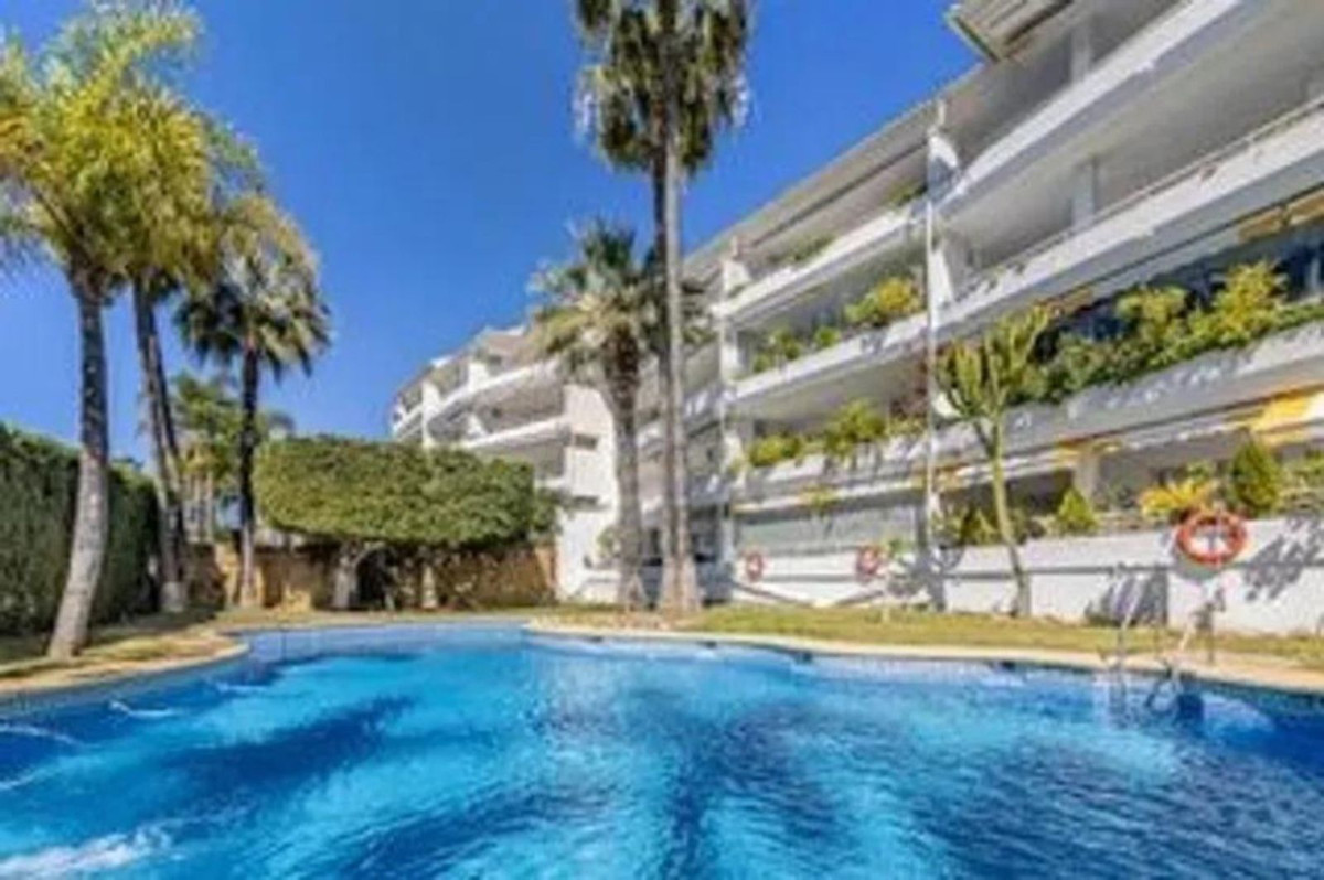 Apartment te koop in Marbella | 3 slaapkamers H5057779