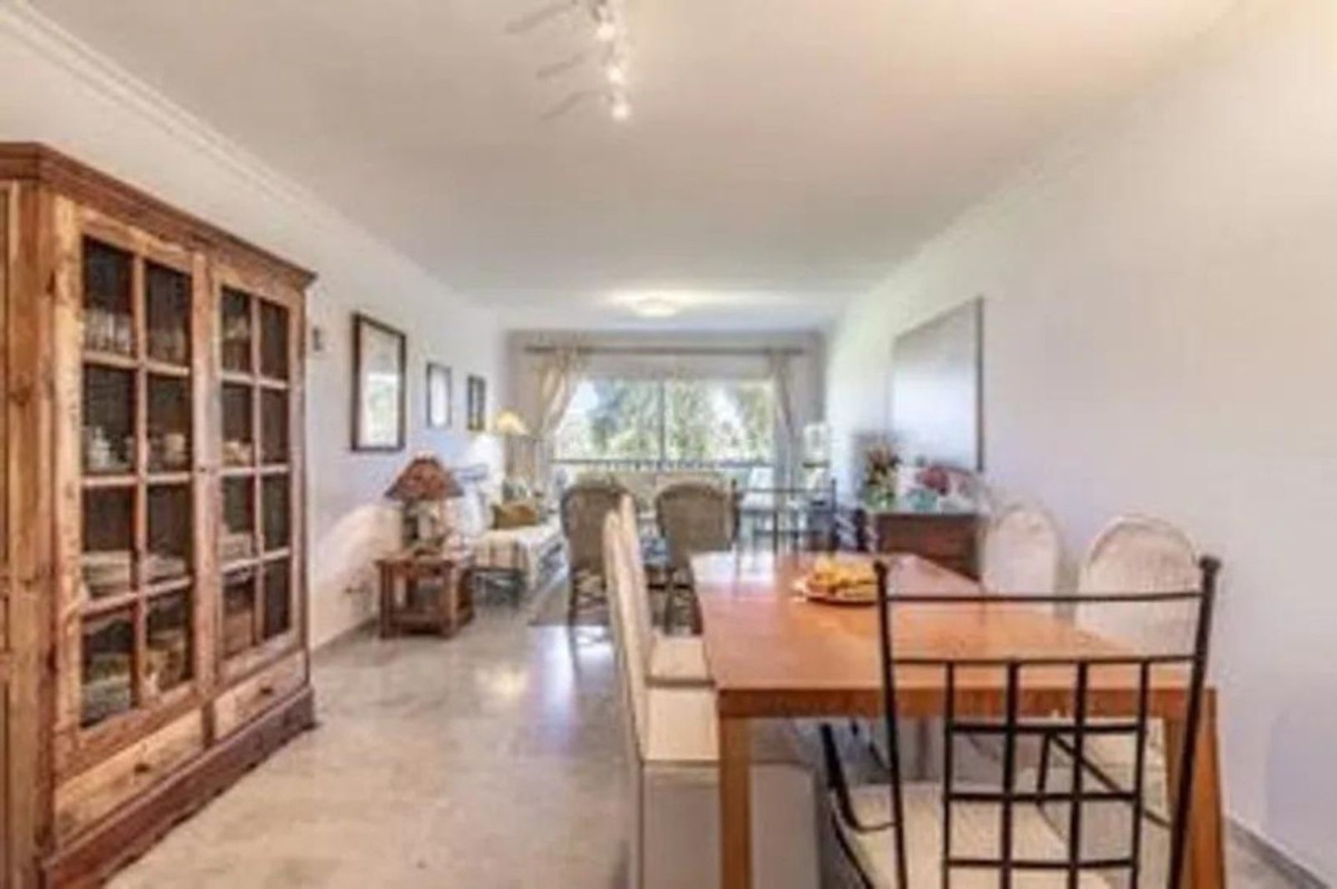 Apartment te koop in Marbella | 3 slaapkamers H5057779