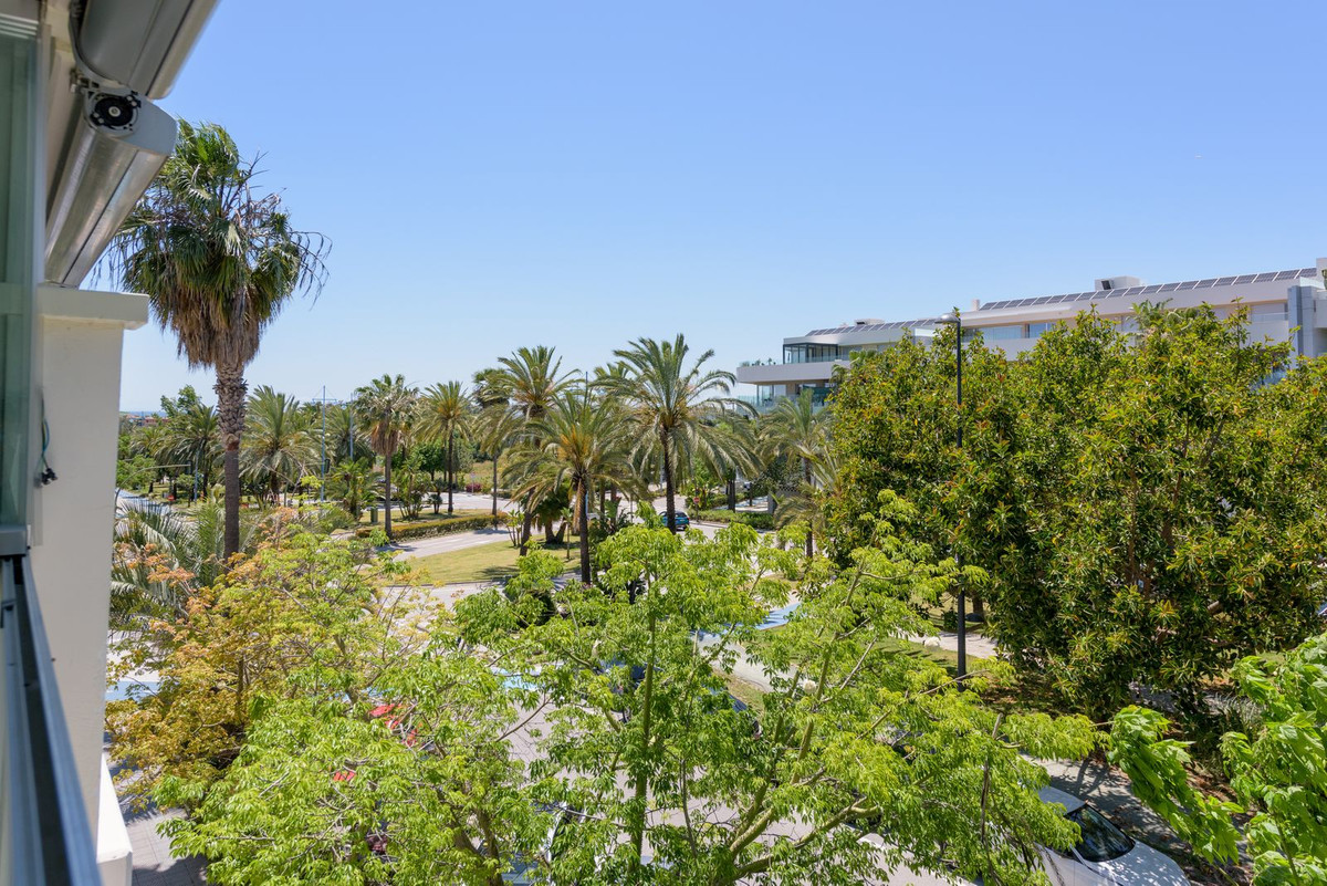 Appartement te koop in Marbella | 3 slaapkamers H5060872