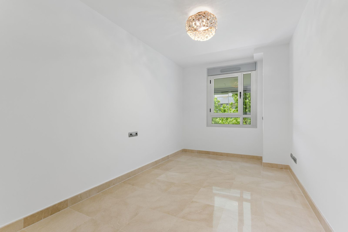 Appartement te koop in Marbella | 3 slaapkamers H5060872