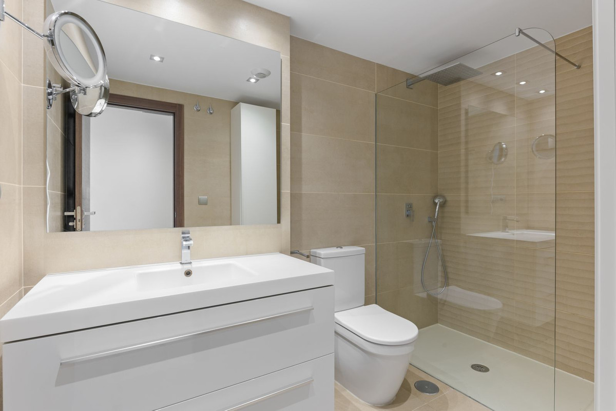 Appartement te koop in Marbella | 3 slaapkamers H5060872