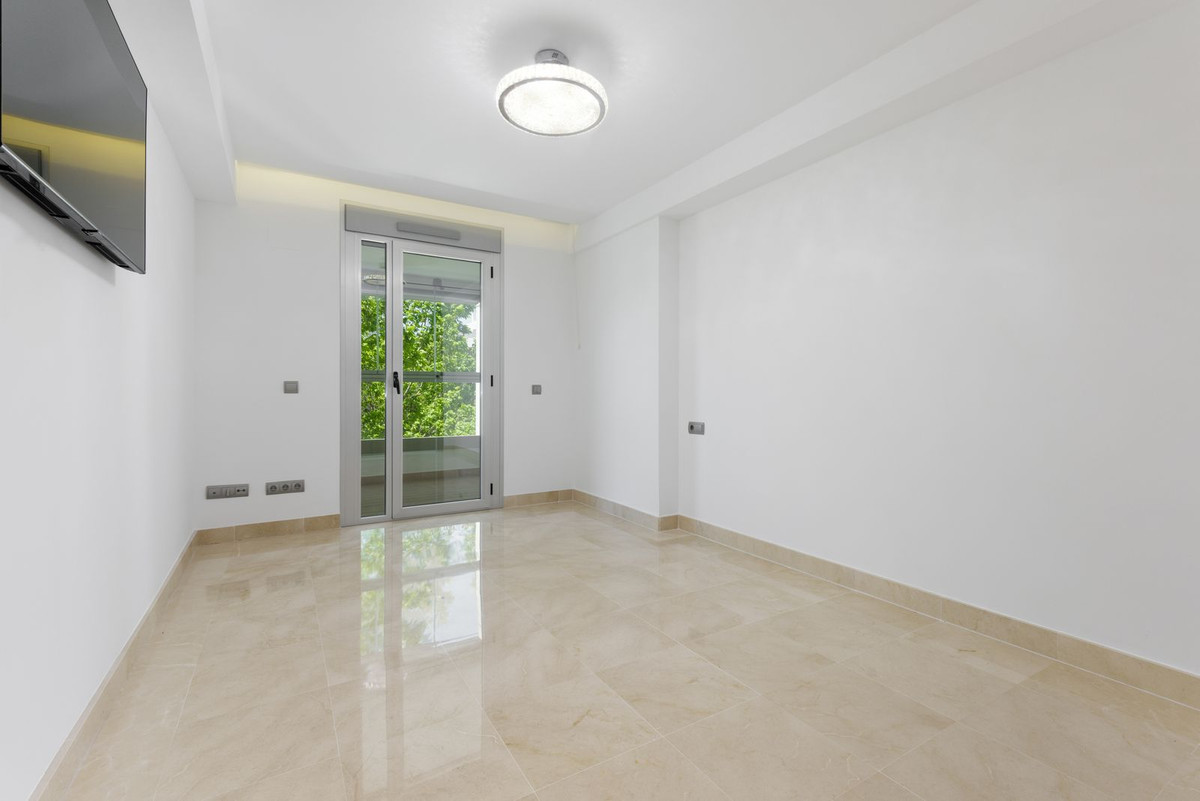 Appartement te koop in Marbella | 3 slaapkamers H5060872