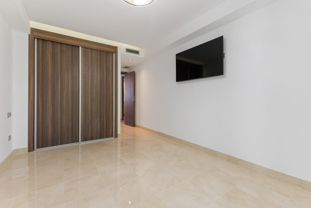Appartement te koop in Marbella | 3 slaapkamers H5060872