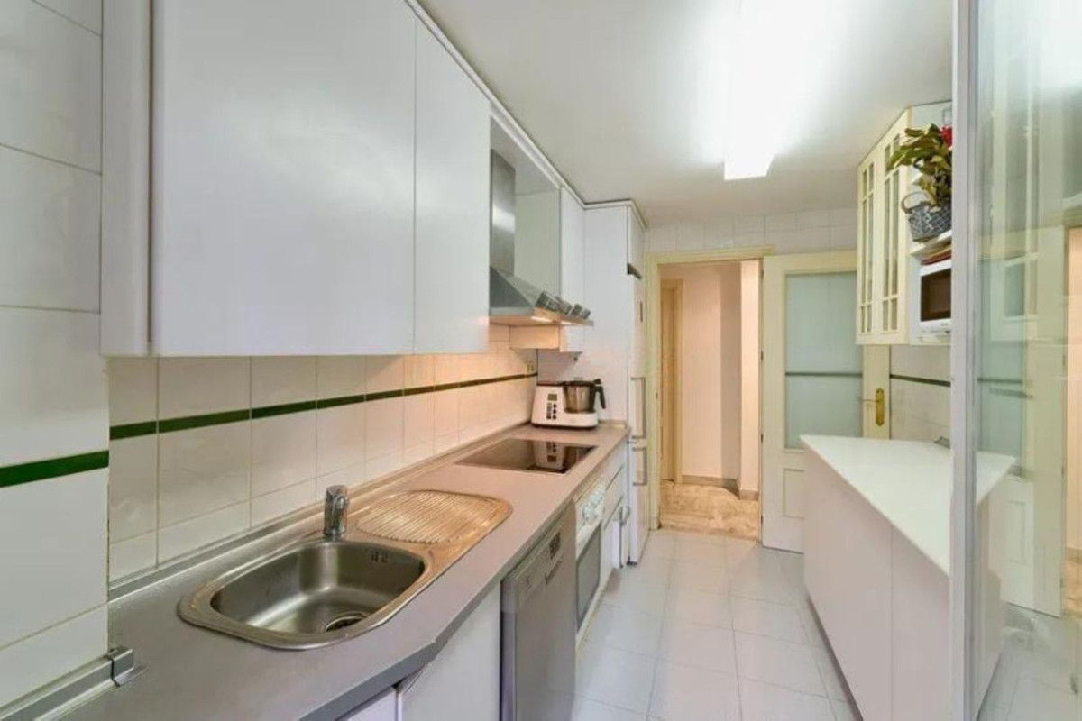Appartement te koop in Marbella | 3 slaapkamers H5066938