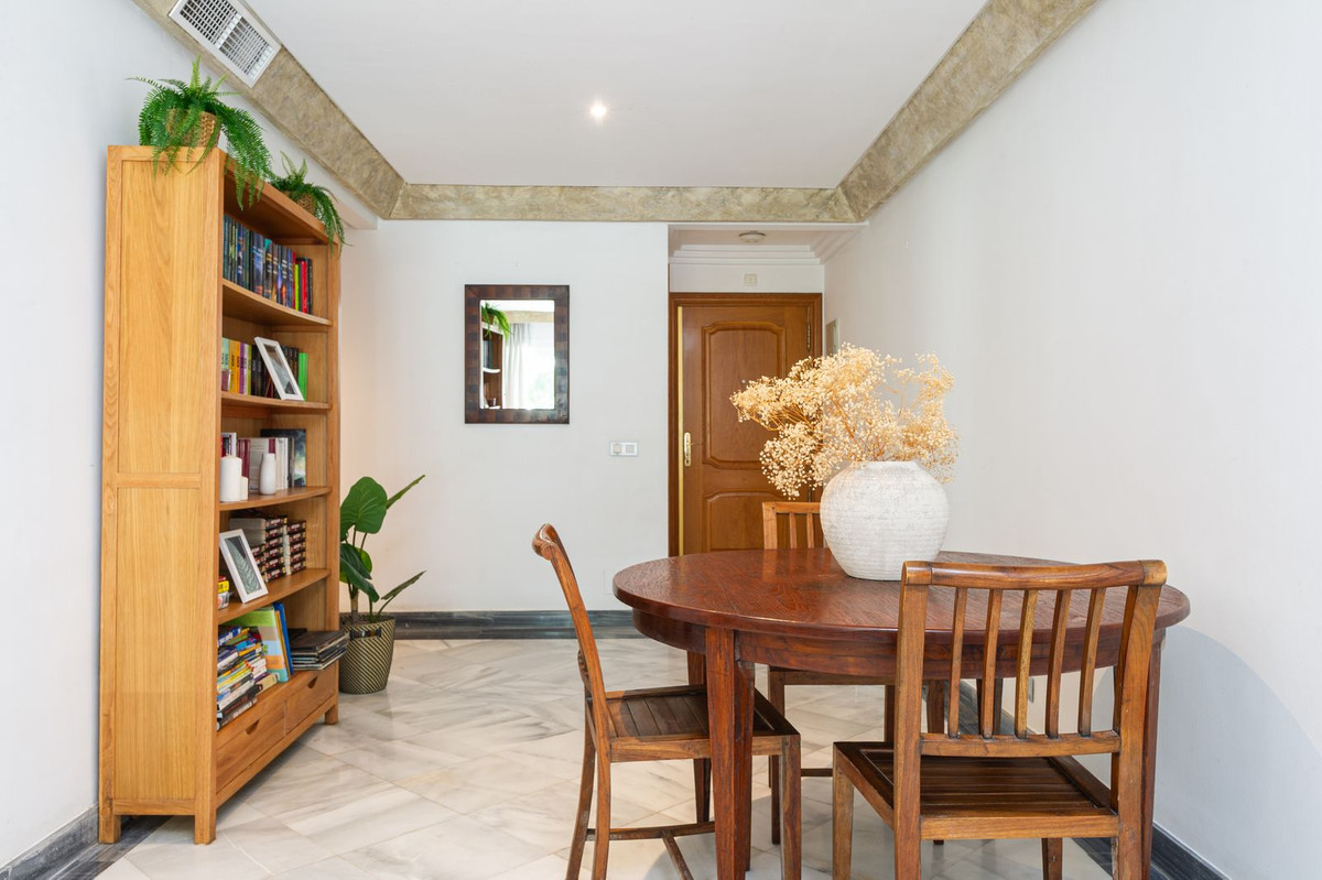 Apartment te koop in Marbella | 2 slaapkamers H5070340
