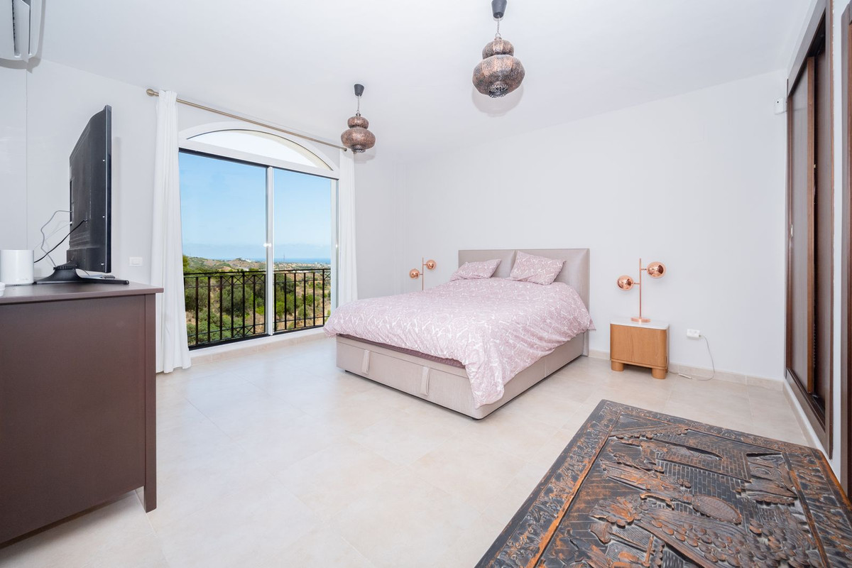 Penthouse te koop in Marbella | 4 slaapkamers H5078047