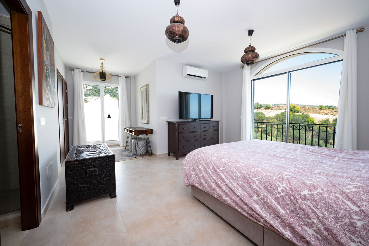 Penthouse te koop in Marbella | 4 slaapkamers H5078047