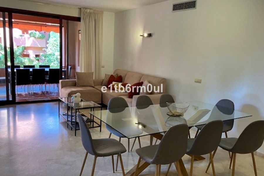 Appartement te koop in Marbella | 4 slaapkamers H5080339