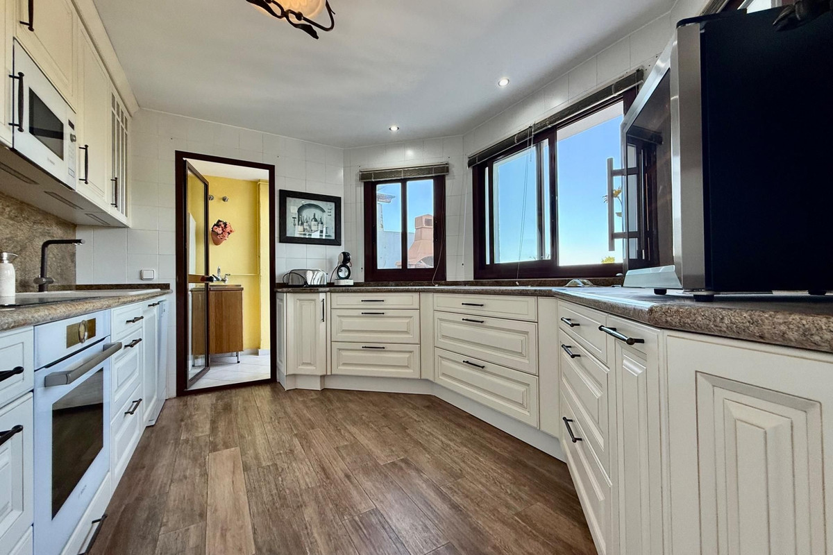 Appartement te koop in Marbella | 3 slaapkamers H5085487