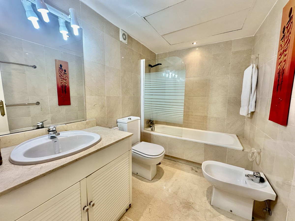 Penthouse te koop in Marbella | 3 slaapkamers H5085538