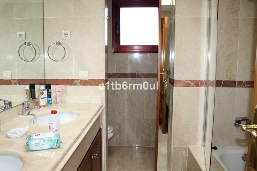 Appartement te koop in Marbella | 4 slaapkamers H5103622