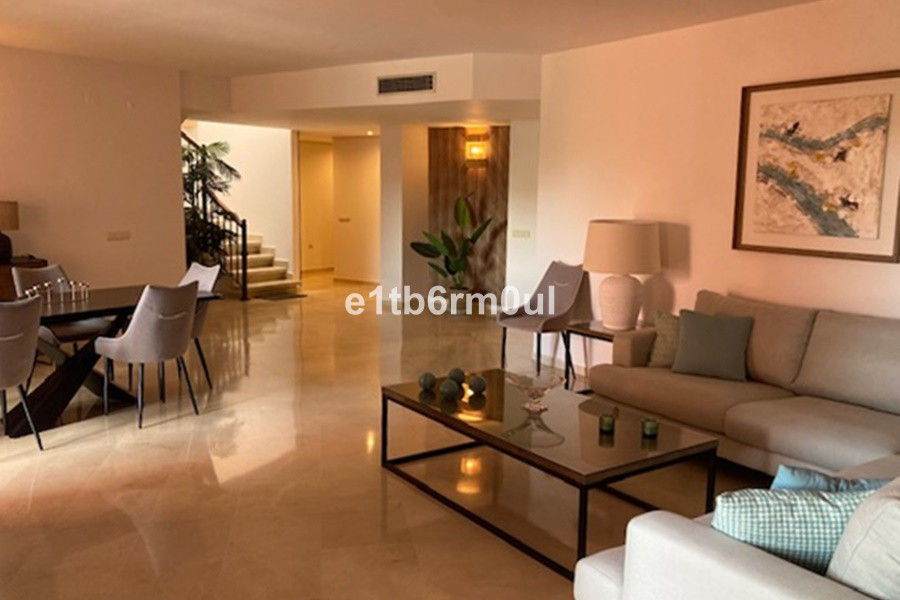 Appartement te koop in Marbella | 4 slaapkamers H5103622