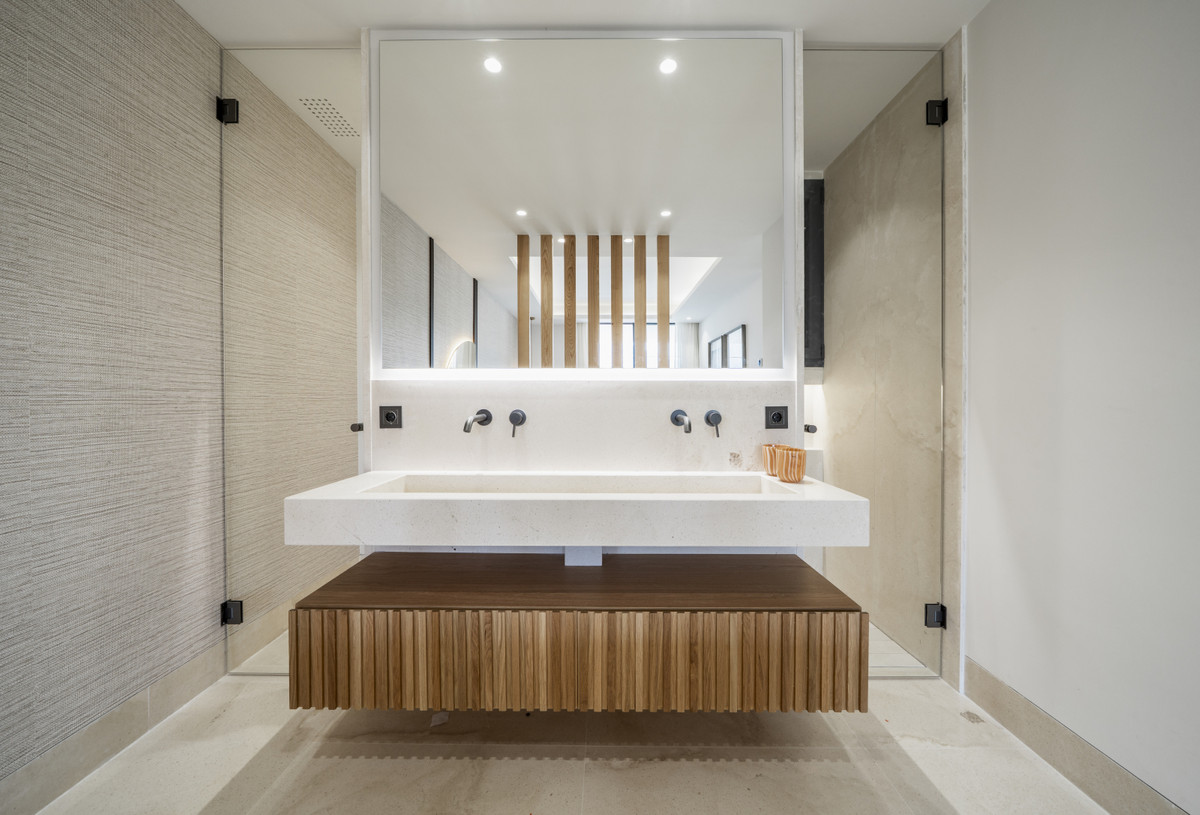 Property main view 42