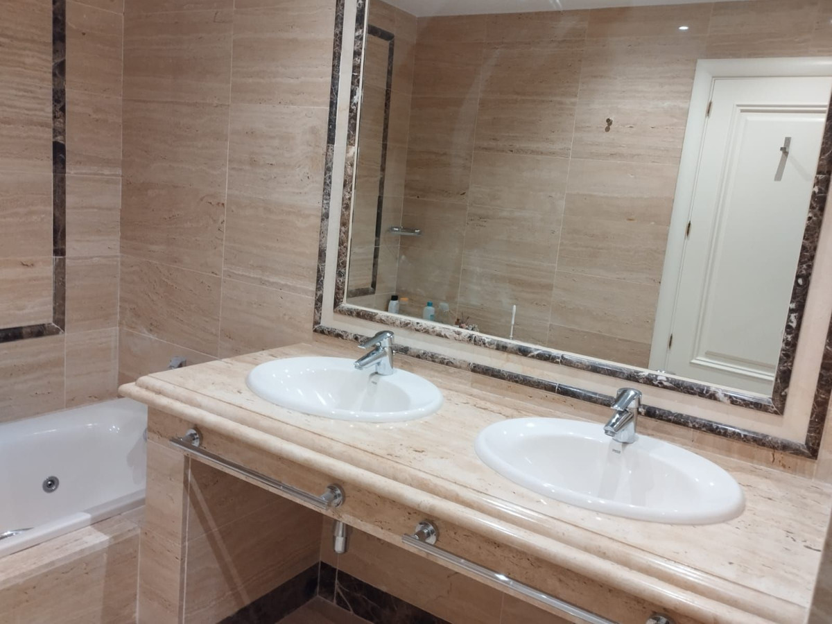 Appartement te koop in Marbella | 3 slaapkamers H5108431