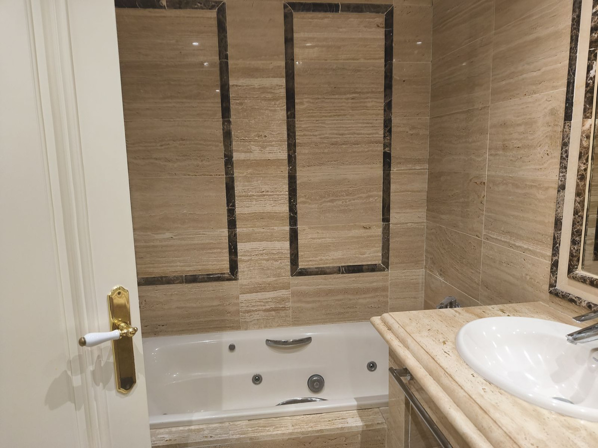 Appartement te koop in Marbella | 3 slaapkamers H5108431